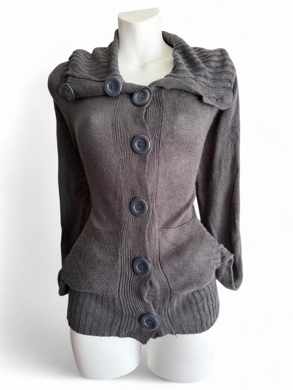 Women’s Gray Button-Up Knit Cardigan with Fold-Over Collar